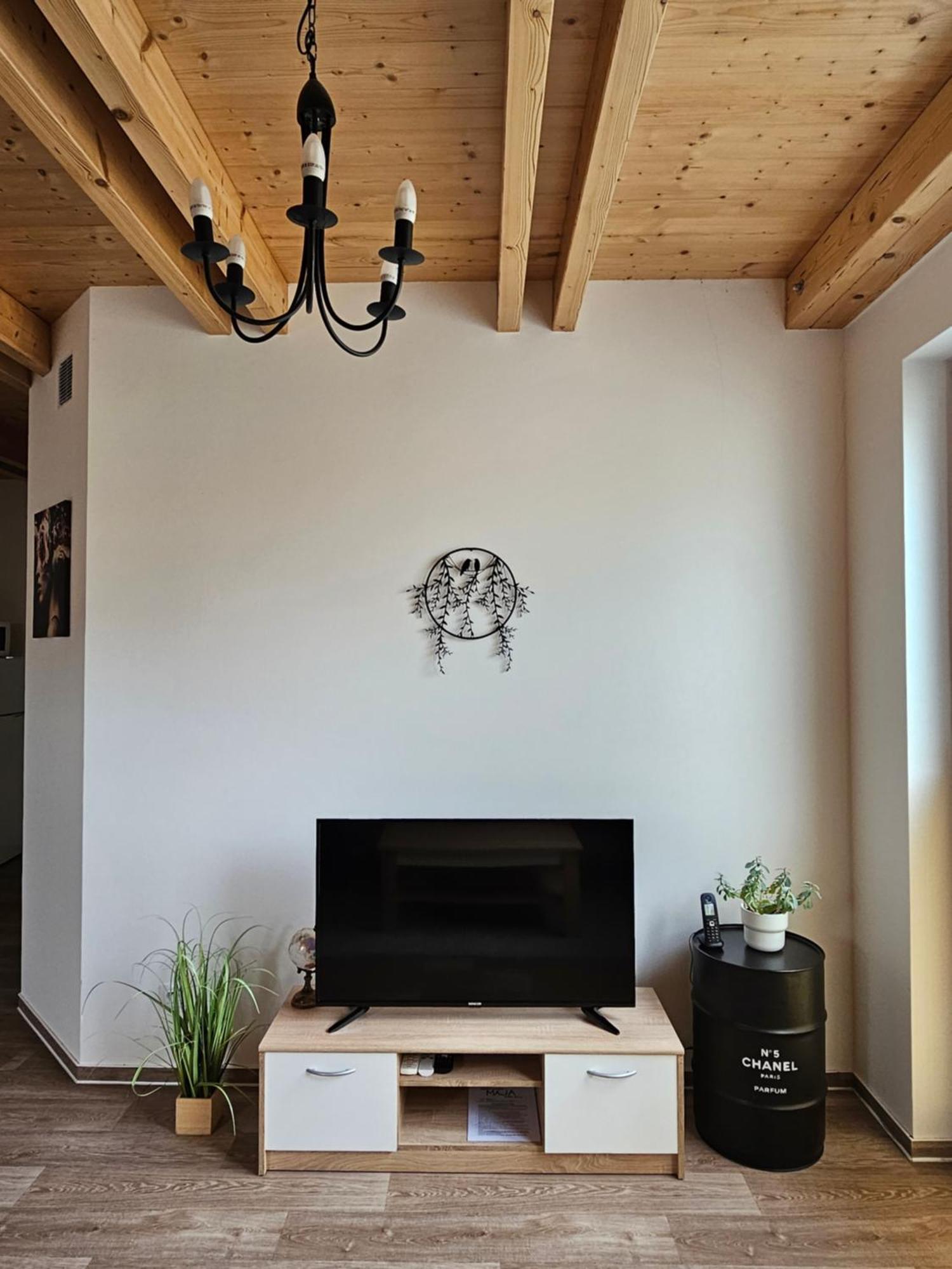 Apartman Maja Mikulov Exterior photo